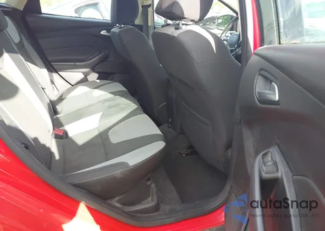 2012 Ford Focus Se z USA, uszkodzony, nr VIN 1FAHP3K21CL444088